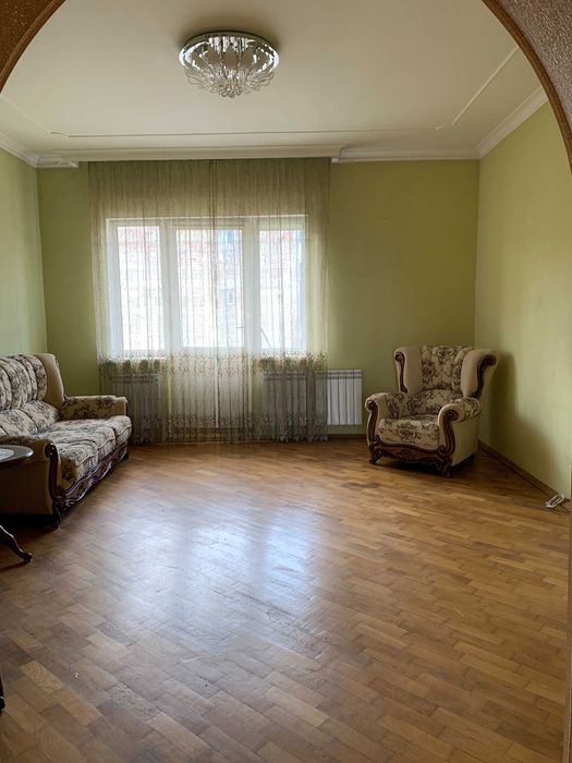 3-кімн. румунський люкс по вул. Гулака-Артемовського