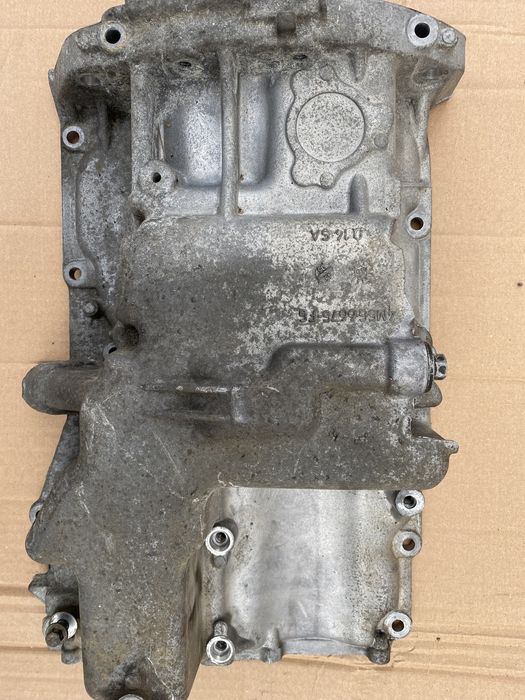 Піддон масляний Volvo v50 1.8 бензин