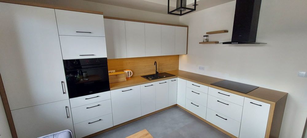 Meble kuchenne ,pokojowe ,sypialnie,meble do kontenerow .Atrakcyjne ce