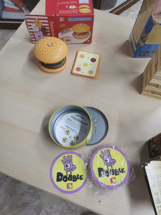 Jogos de Tabuleiro Modernos | Boardgames | Dobble, Dead Mans Draw, etc64309543857025124