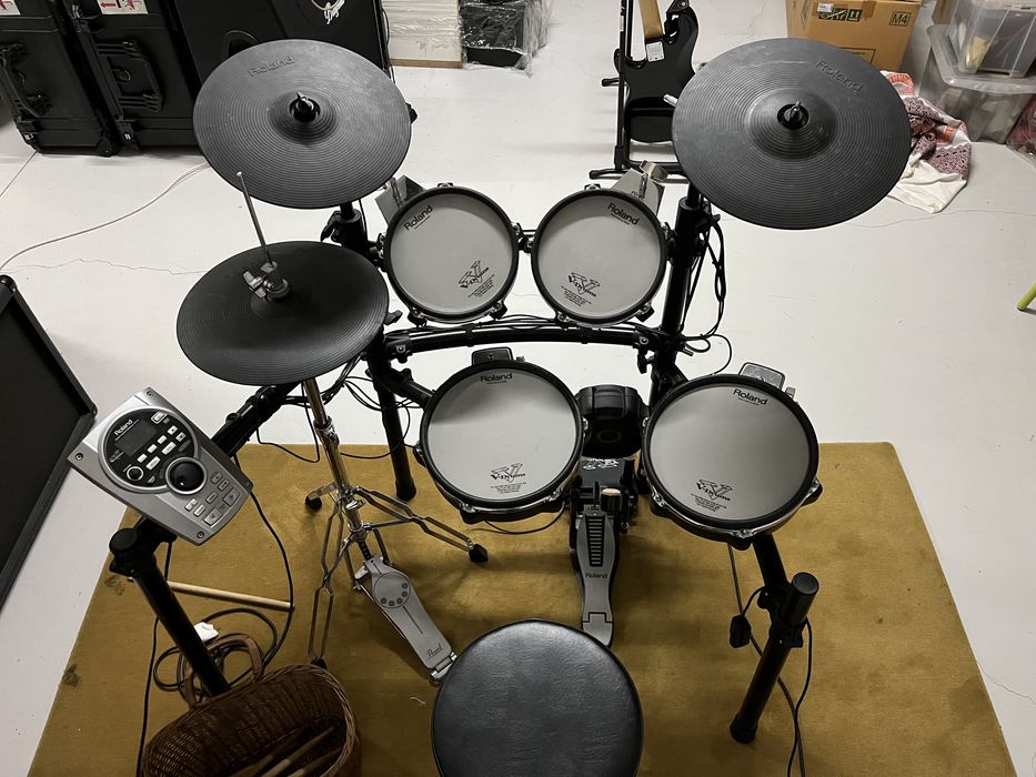 Roland TD-15KV V-Drums V-Tour Drum Kit