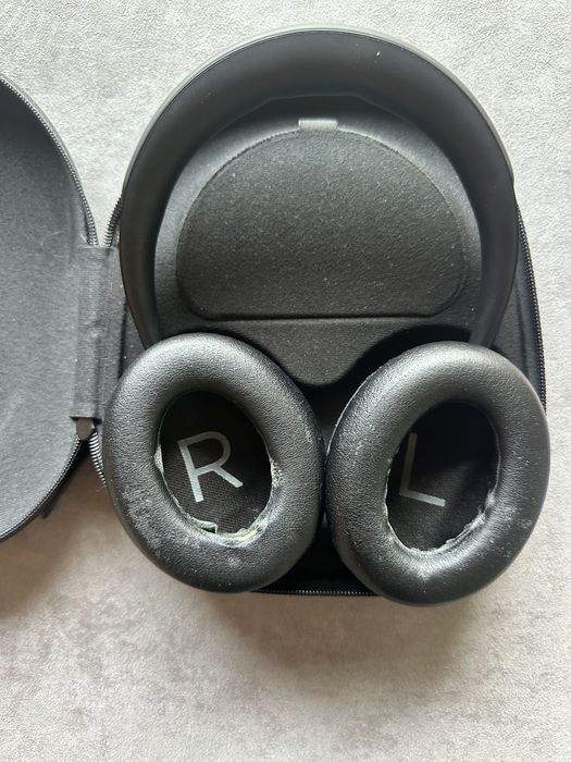 Bose Noise Cancelling Headphones 700 | Preto + estojo