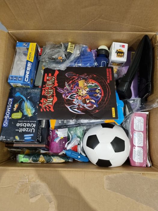 Box zabawek karton zabawki mix uszkodzone kat C