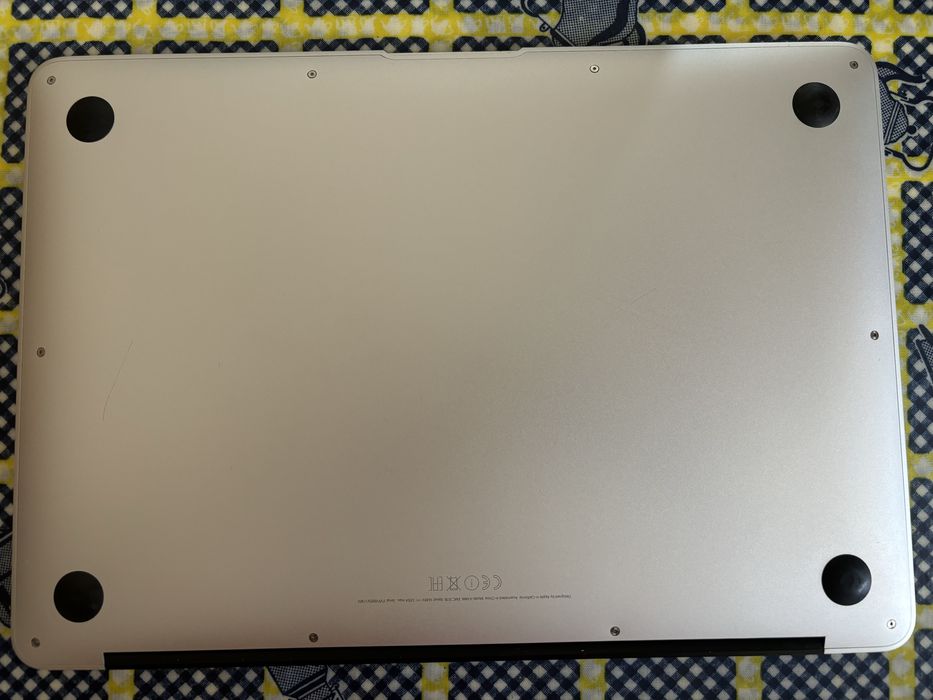 Apple MacBook air 13’ 2017 i7