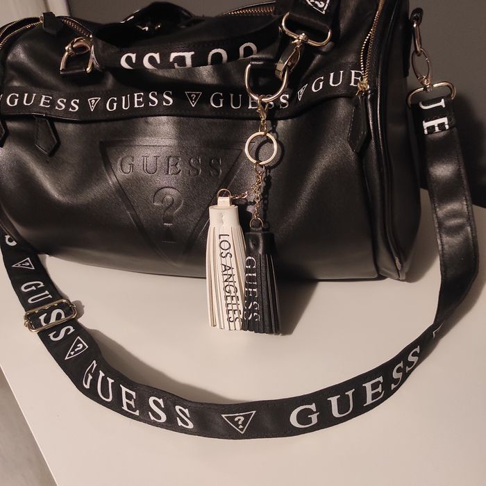 Torba podróżna guess hologram pakowana czarna