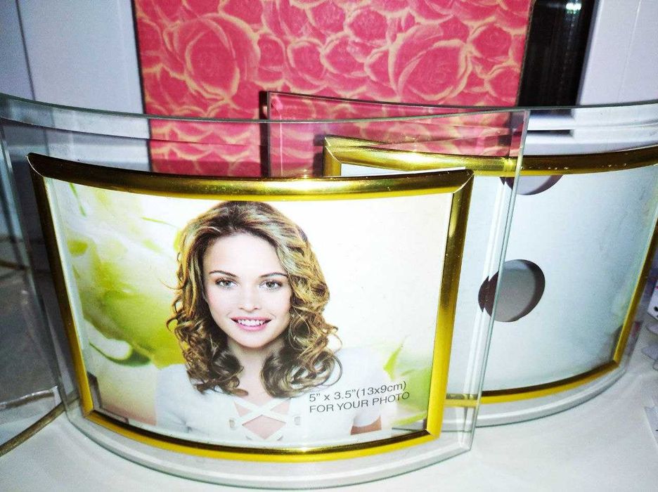 Скляна рамка ,,Дуга,, для фото 9х13 см.