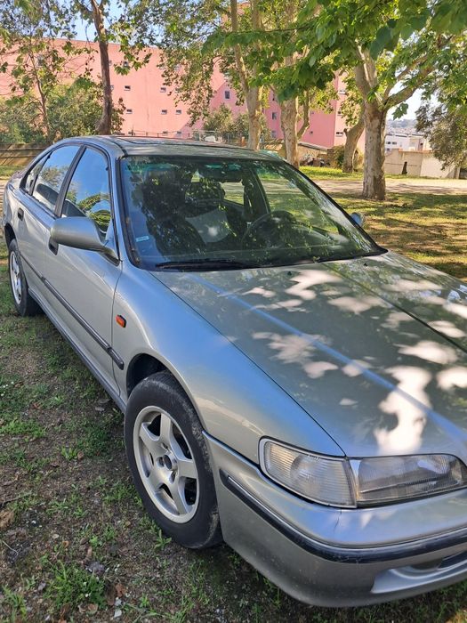 Vendo Honda accord 1.8 em boas condições para mais informações entre em contacto
