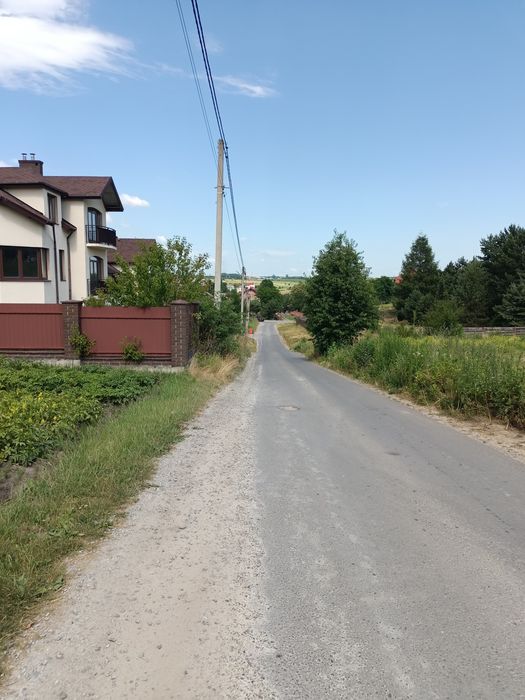 Ділянка Зубра 10+10соток, асфальт