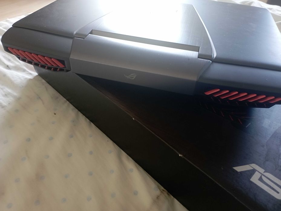 Portátil ASUS ROG