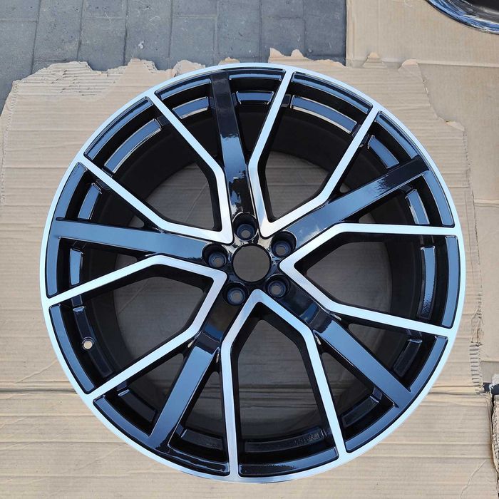 R22 10J ET21 оригінал AUDI sport Q8 SQ8 (4M 4MN) диски ауді 4M8-CP