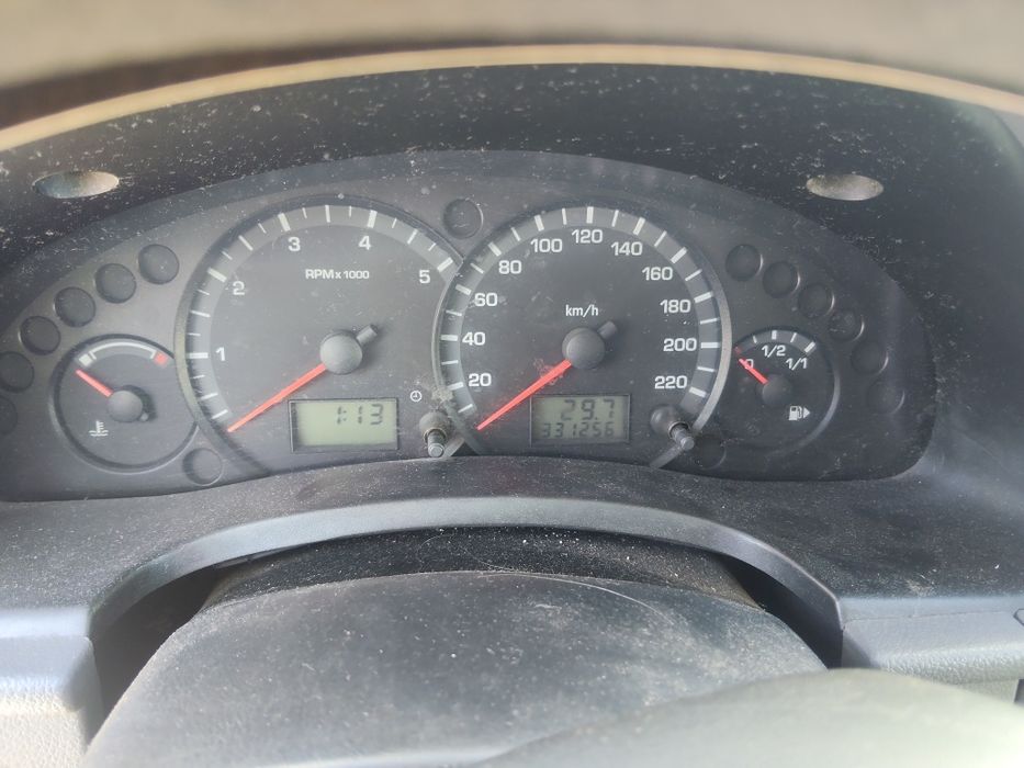 Ford Transit connect 230L 90cv, motor impecável