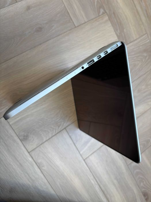 Macbook Pro Retina 13 early 2015 i5 2,7 Ghz 8 GB RAM dysk 128 GB