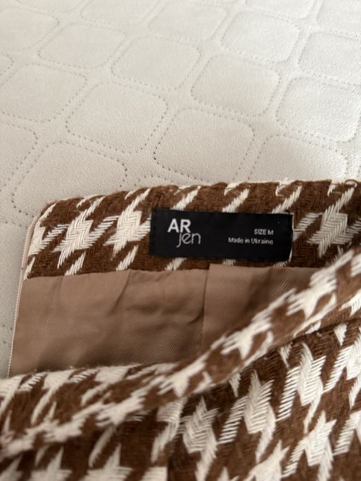 Продам жіночу теплу спідницю