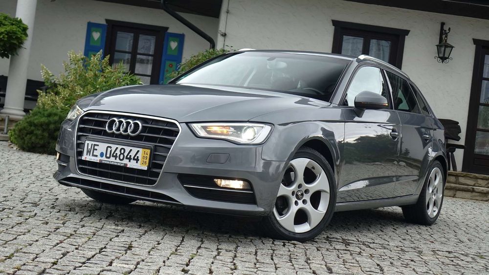 Audi A3 Sportback LansCAR 2014 2.0TDI 150KM Sport DriveSelect Chrom Xenon NavGPS LED PDC