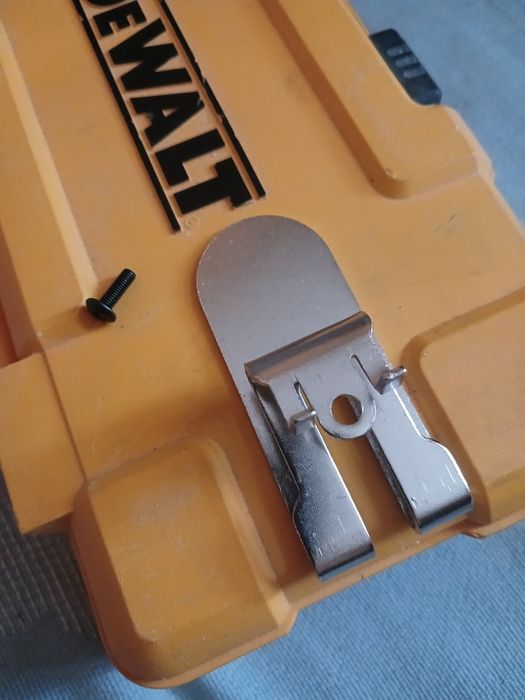 клипса для dewalt