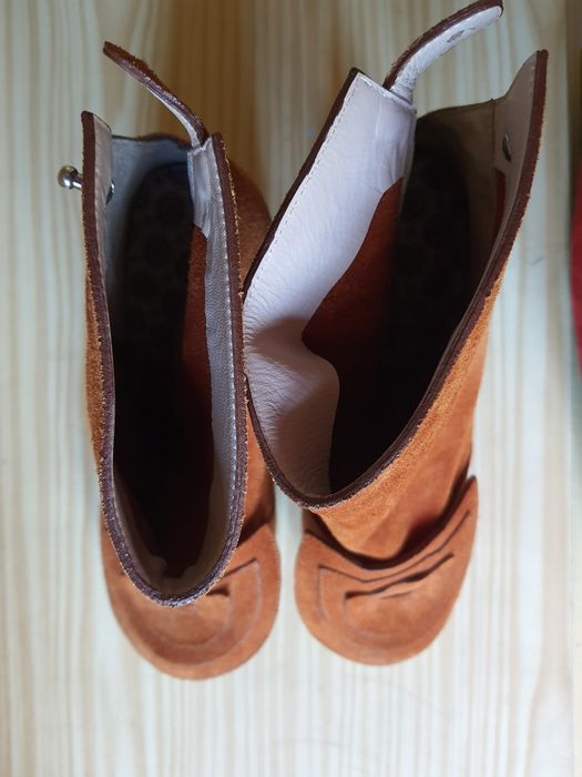 Продаю замшеві ботильйони дизайнерки Sneshana Nekh, розмір 39