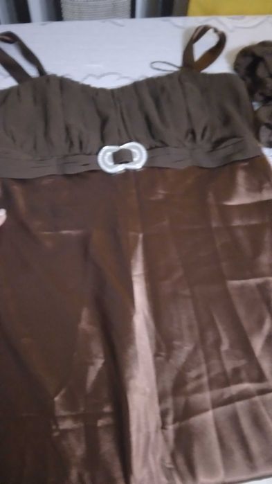 Piękna długa sukienka .