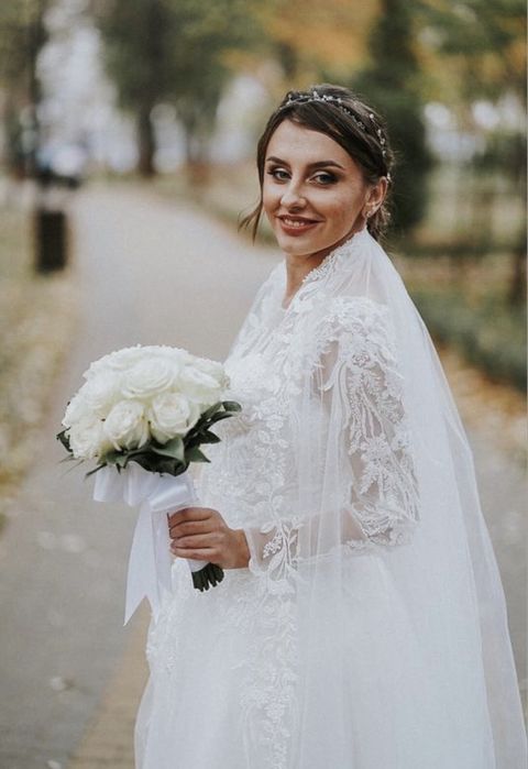 Весільна сукня вишита бісером