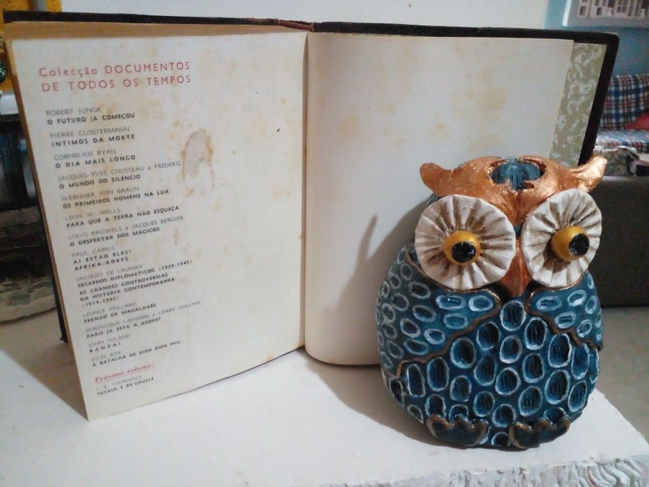 Livro antigo (2°Edição)PARIS JÁ ESTÁ Á ARDER?