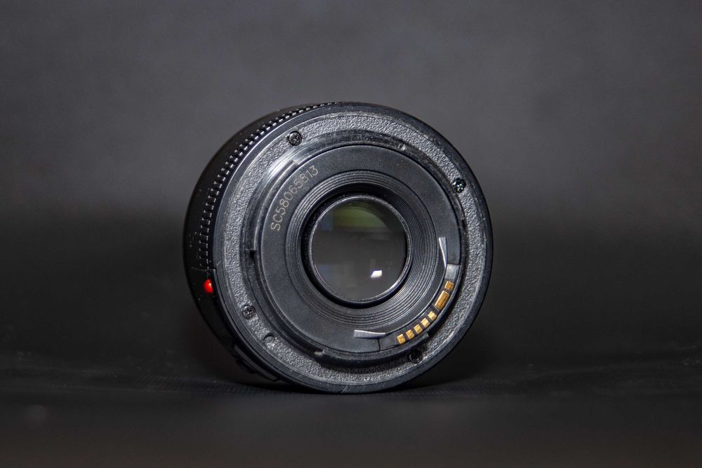 Об'єктив Yongnuo 50mm F1.8 (Canon)