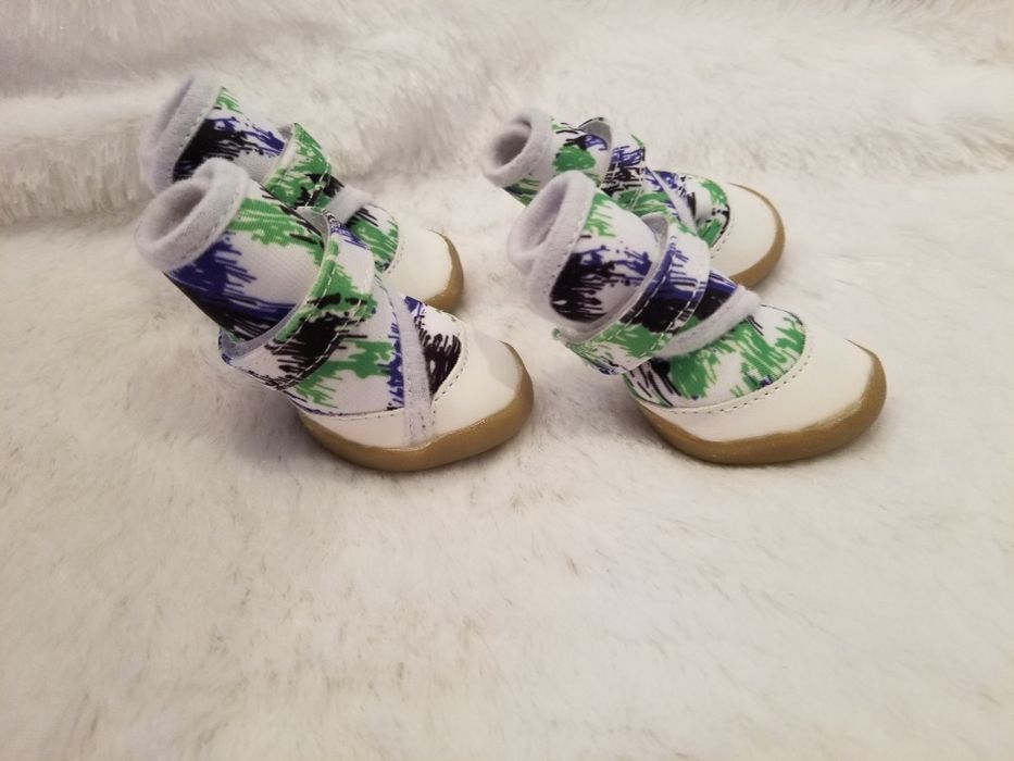 Взуття для собак