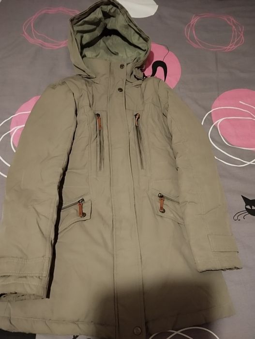 Пуховик- куртка.