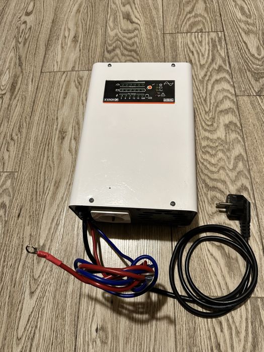 Інвертор 12в Кулон Q300