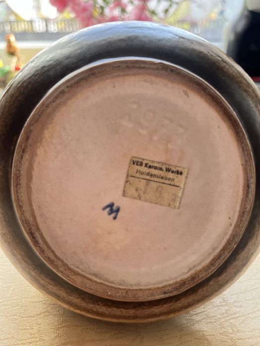 Niemiecki ceramiczny wazon z dwoma uchwytami - Stan bardzo dobry