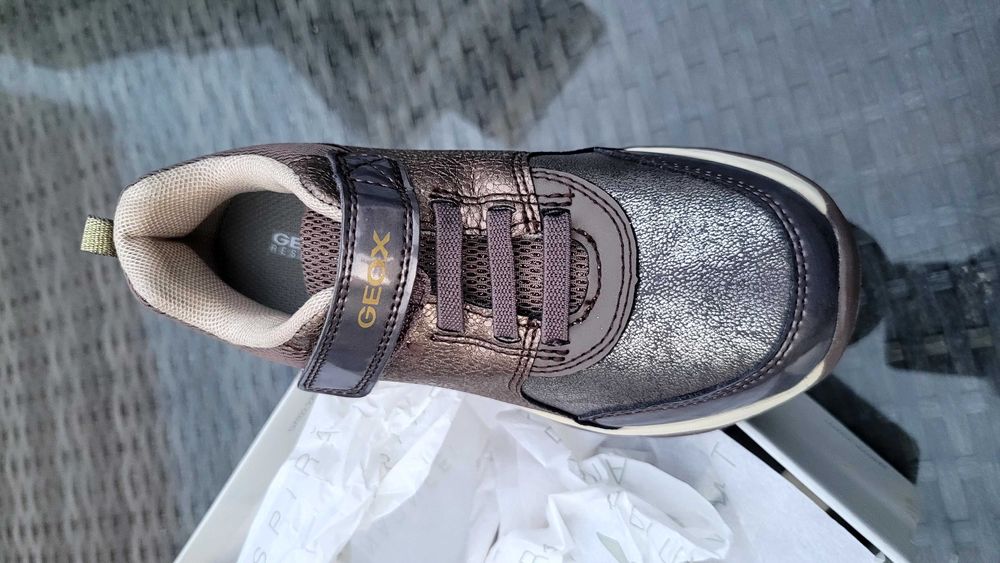 sapatilhas menina - geox - tamanho 29