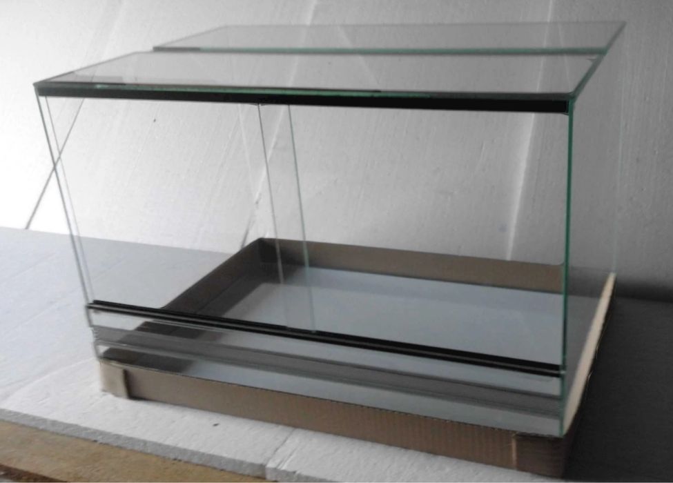 Terrarium przejsciowe dla Pytona Królewskiego