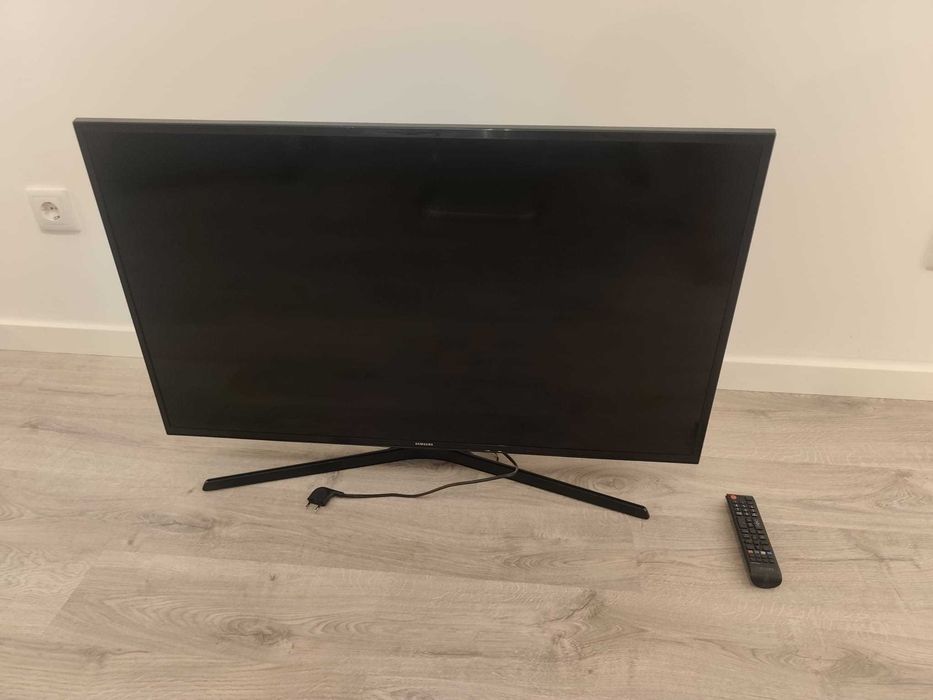 Samsung Smart TV 40” 4K UHD – Excelente estado