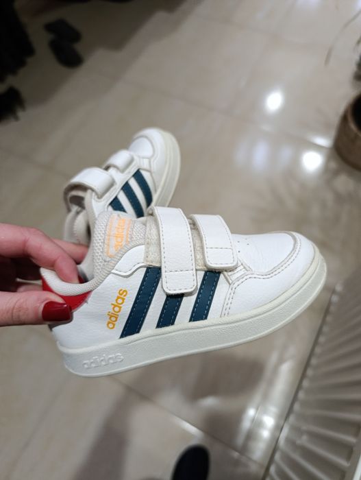 Фірмові кеди Adidas