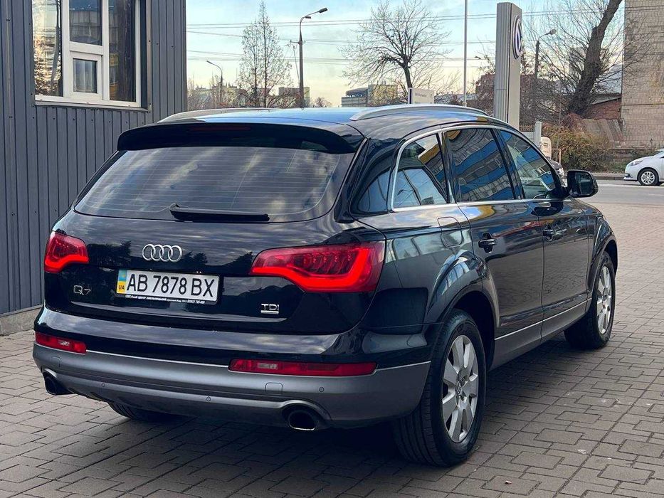 Продам сімейний автомобіль Q7 2013р.