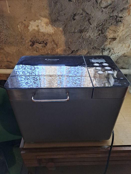 Wypiekacz do chleba Electrolux EBM 8000