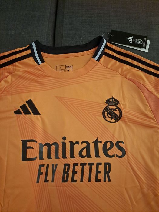 Camisola Real Madrid 2024-25 laranja Vini Jr