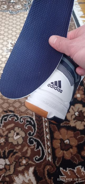 Adidas (original)