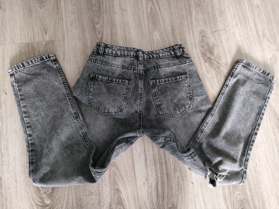 Szare przecierane spodnie r.158 cm