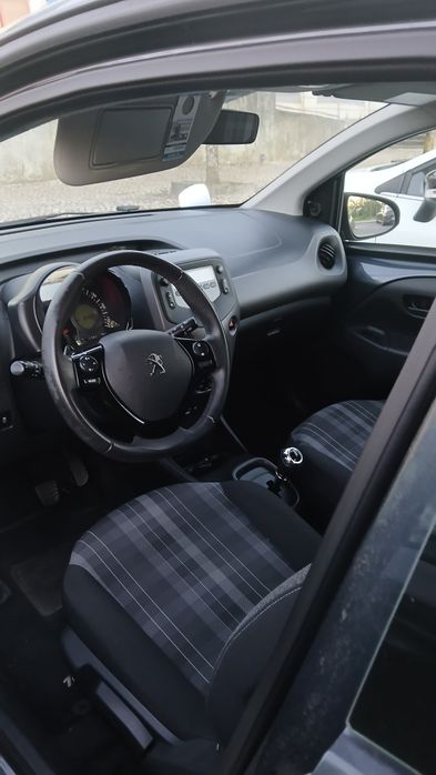 Peugeot 108 1.0 VTi Active ETG5 — 2019 — Automático — 64.004 km