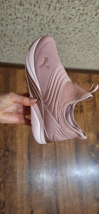 Кросівки    Puma