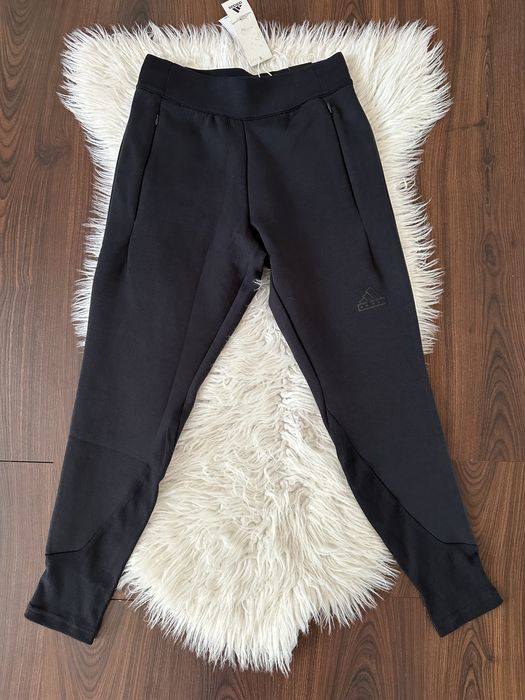 Штаны  спортивные Adidas Zne