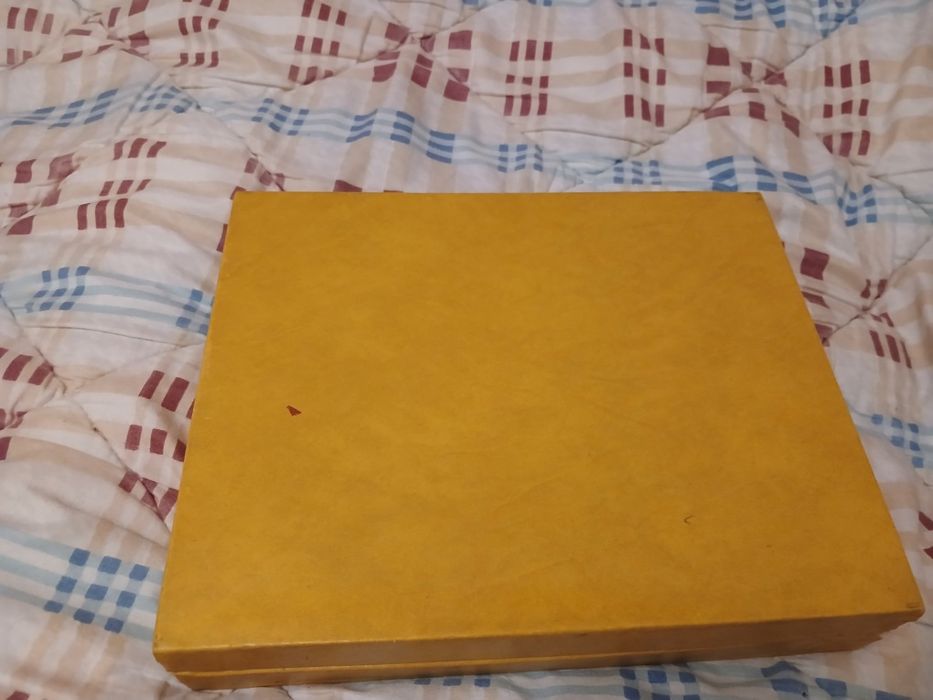 Продам столове срібло