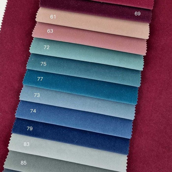 Narożnik Cassie z funkcją spania 253cm regulowane zagłówki