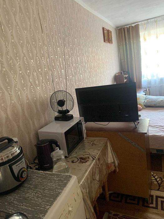 Хороша кімната в гуртожитку на Гречанах!