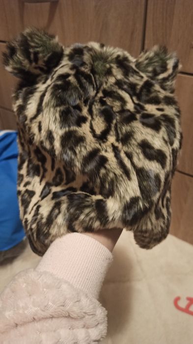 Ciepla czapka dla dziewczynki