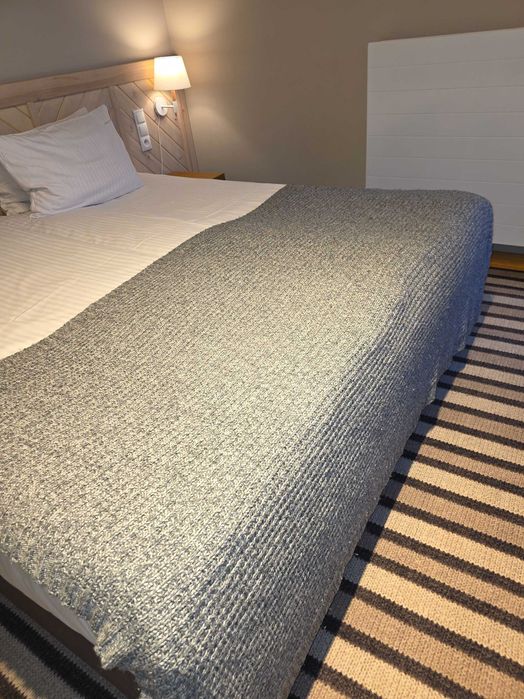 Koc,  pled,  narzuta 190/125 cm. Zakopane.