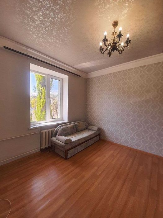 Продаж 2к квартири Сталинка Любарского держпрограми