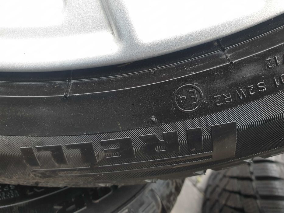 Koła BMW 750 19" 5x112 8J ET30 pirelli z 2017 roku