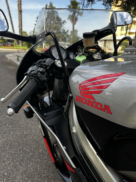 Honda VFR 400 R (NC30)