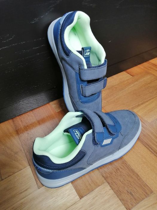 Ténis rapaz Lefties com luzes T. 34 azul e verde. NOVOS