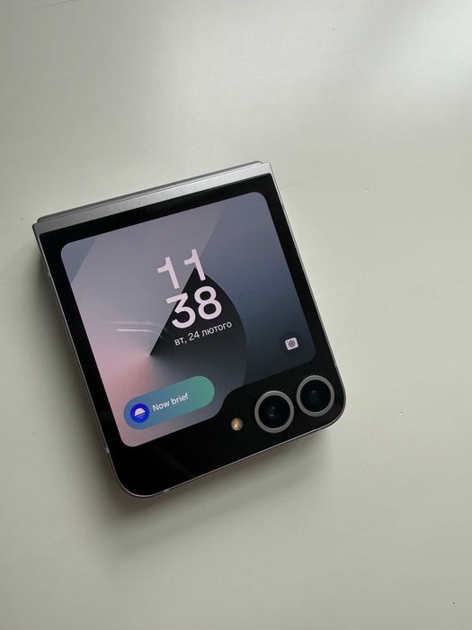 Samsung Galaxy Flip 6 12/256 GB Silver Shadow